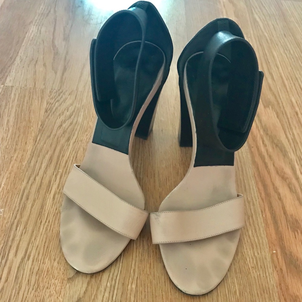 Chloe Nude and Black Heels